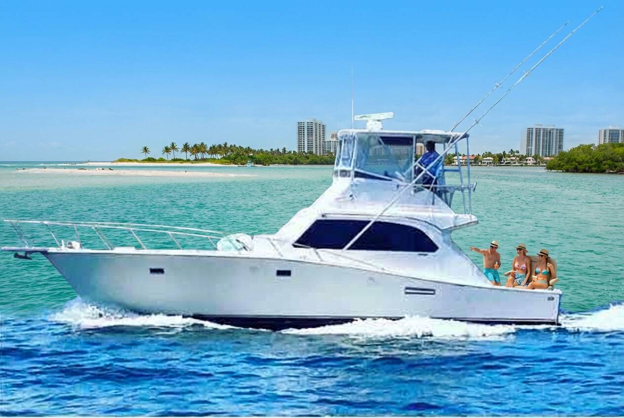 Can Small Groups Charter a Boat in South Florida?